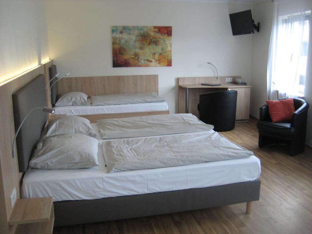 Hotel Zum Stern Schweich Ngoại thất bức ảnh