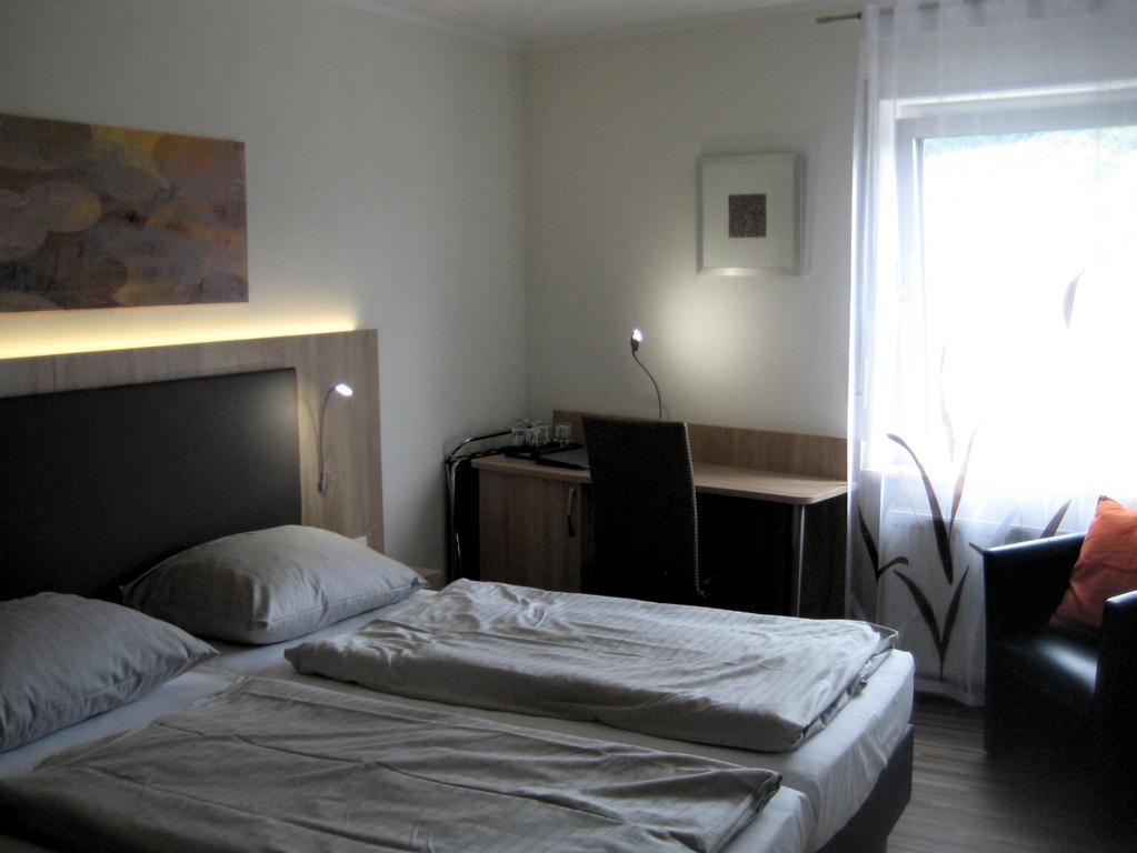 Hotel Zum Stern Schweich Ngoại thất bức ảnh